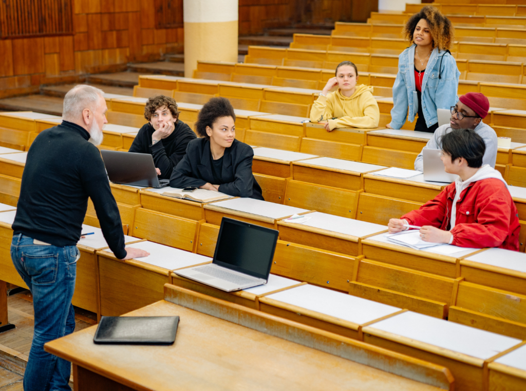 Create Authentic Connections Between Students and Colleges with Xello Communities